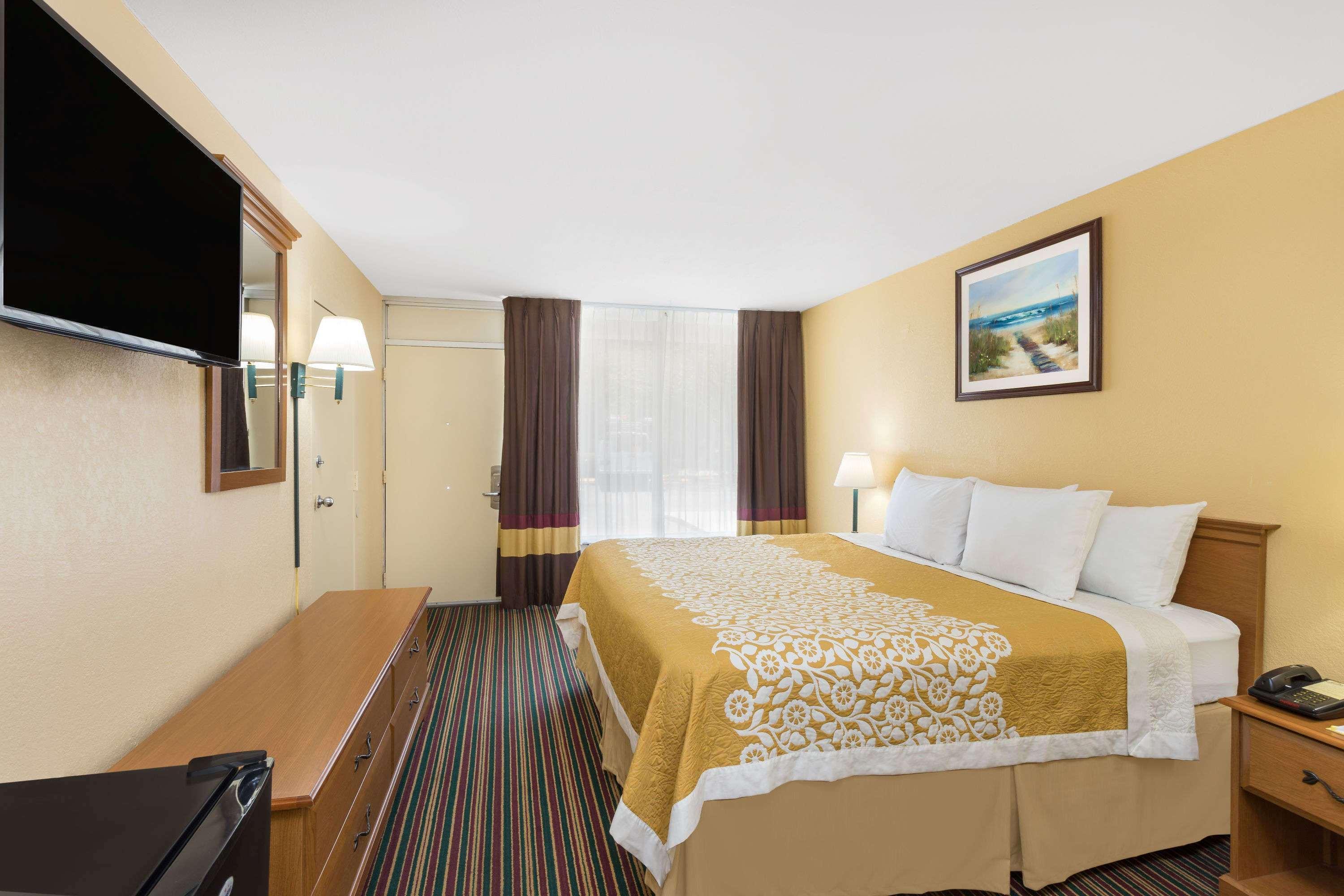 Days Inn By Wyndham Mt Pleasant-Charleston-Patriots Point Ngoại thất bức ảnh